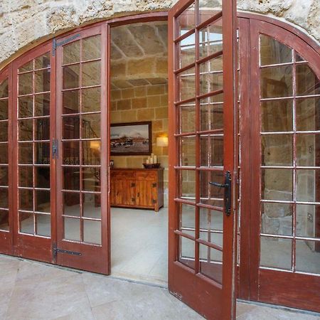 Il-Veduta Holiday Farmhouse With Sunny Private Pool In Island Of Gozo Għarb Eksteriør bilde