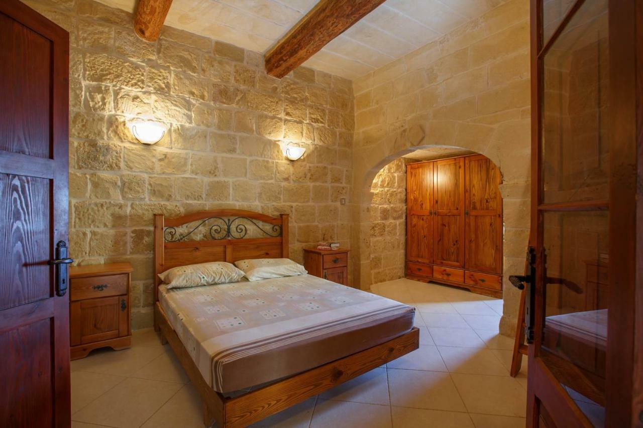 Il-Veduta Holiday Farmhouse With Sunny Private Pool In Island Of Gozo Għarb Eksteriør bilde
