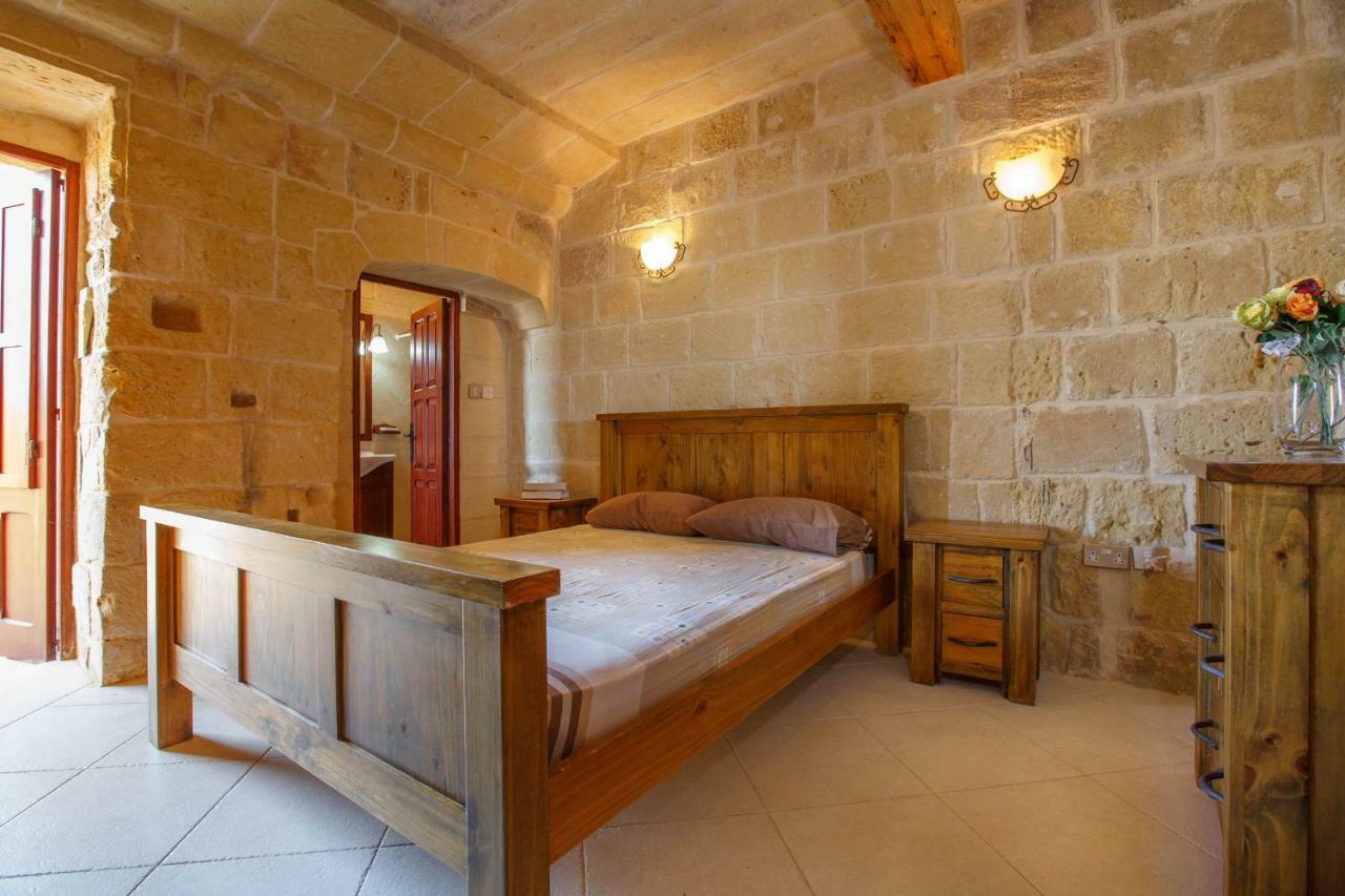Il-Veduta Holiday Farmhouse With Sunny Private Pool In Island Of Gozo Għarb Eksteriør bilde